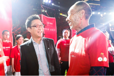 农产品上行助力中国脱贫攻坚战,中国电商平台让海外学者另眼相看