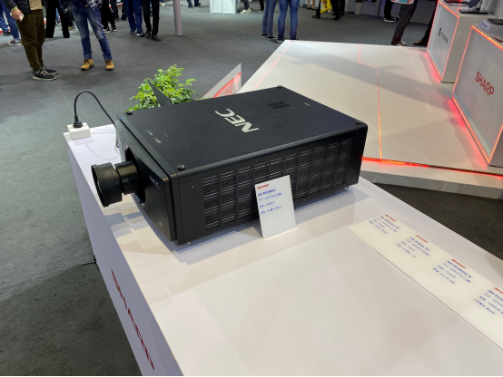 【新闻稿】携120英寸8K电视亮相AWE 夏普展台诠释智能生活新体验(1)(1)1716.png