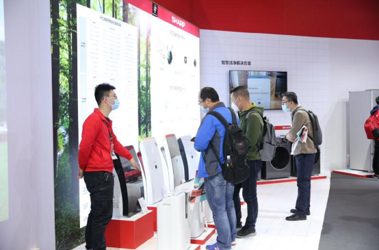 【新闻稿】携120英寸8K电视亮相AWE 夏普展台诠释智能生活新体验(1)(1)1194.png