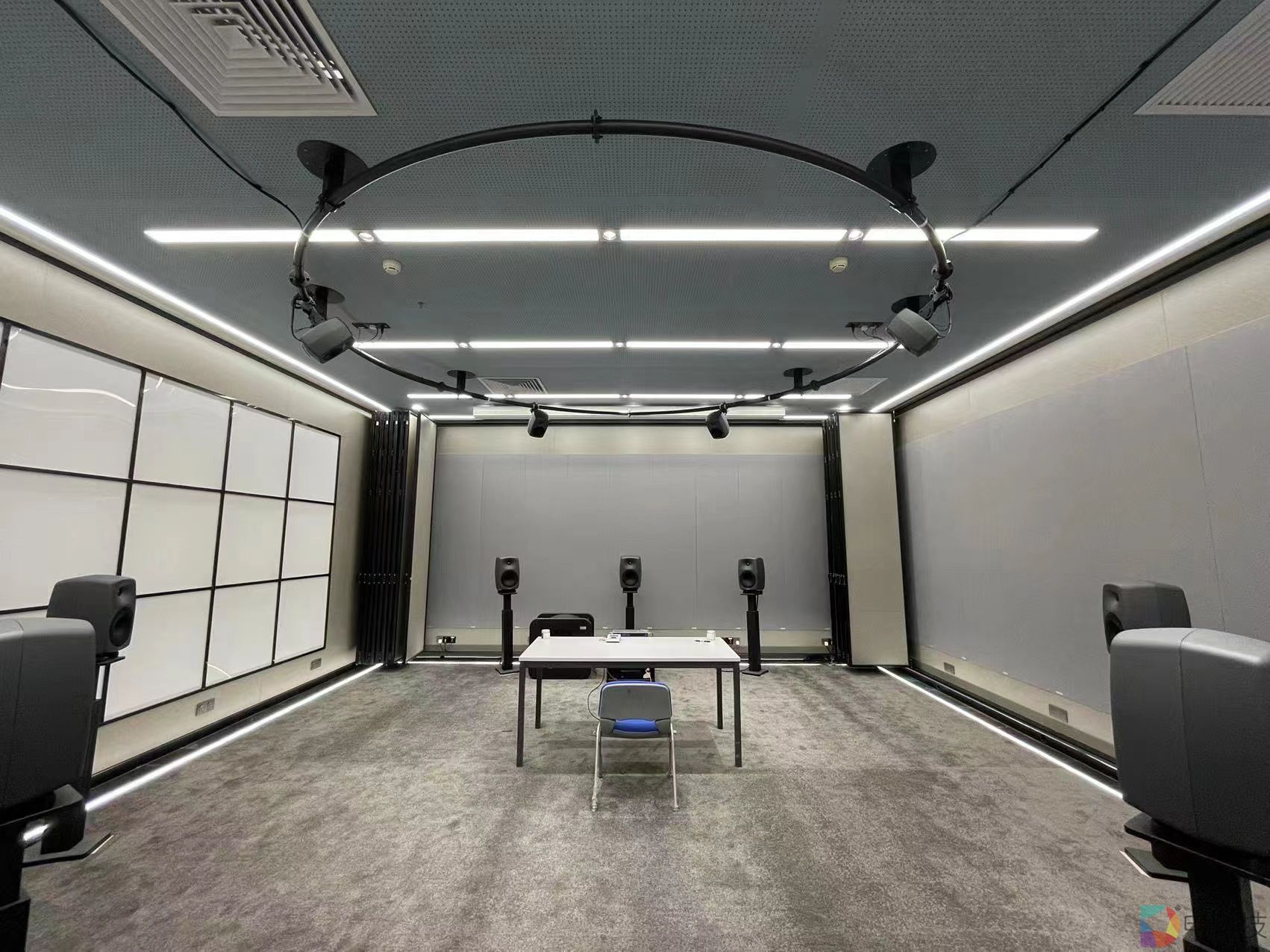 权威机构与金耳朵专家联袂认可:TCL重新定义巨幕电视音质巅峰