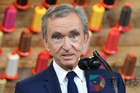 世界第三大富豪LV老板提醒警惕元宇宙泡沫，库克则称看到了潜力