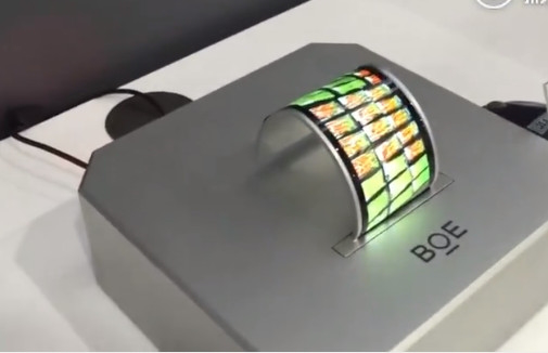  京东方OLED产能跃居全球第二，下半年发布双栈串联OLED，进一步打入“果链”