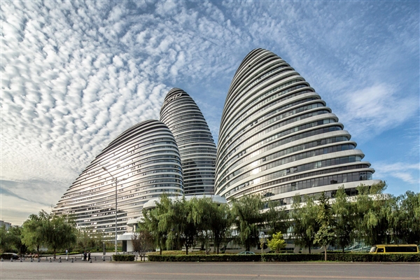 SOHO物业被罚1.15亿元：一天连收15张罚单！