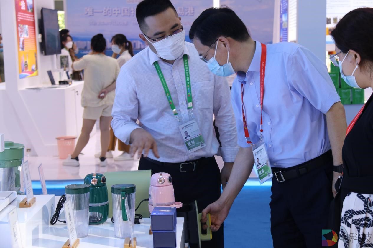 苏宁宜品携手苏豪控股集团亮相中国国际消费品博览会