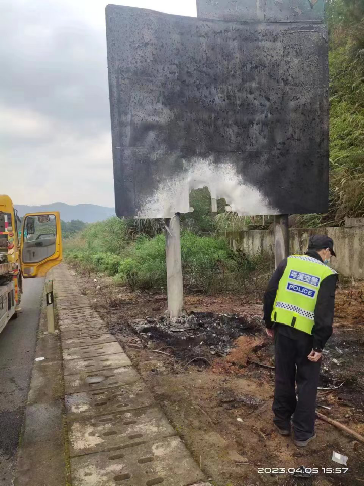 被烧焦的比亚迪汉：法院副庭长、一级法官被困身亡