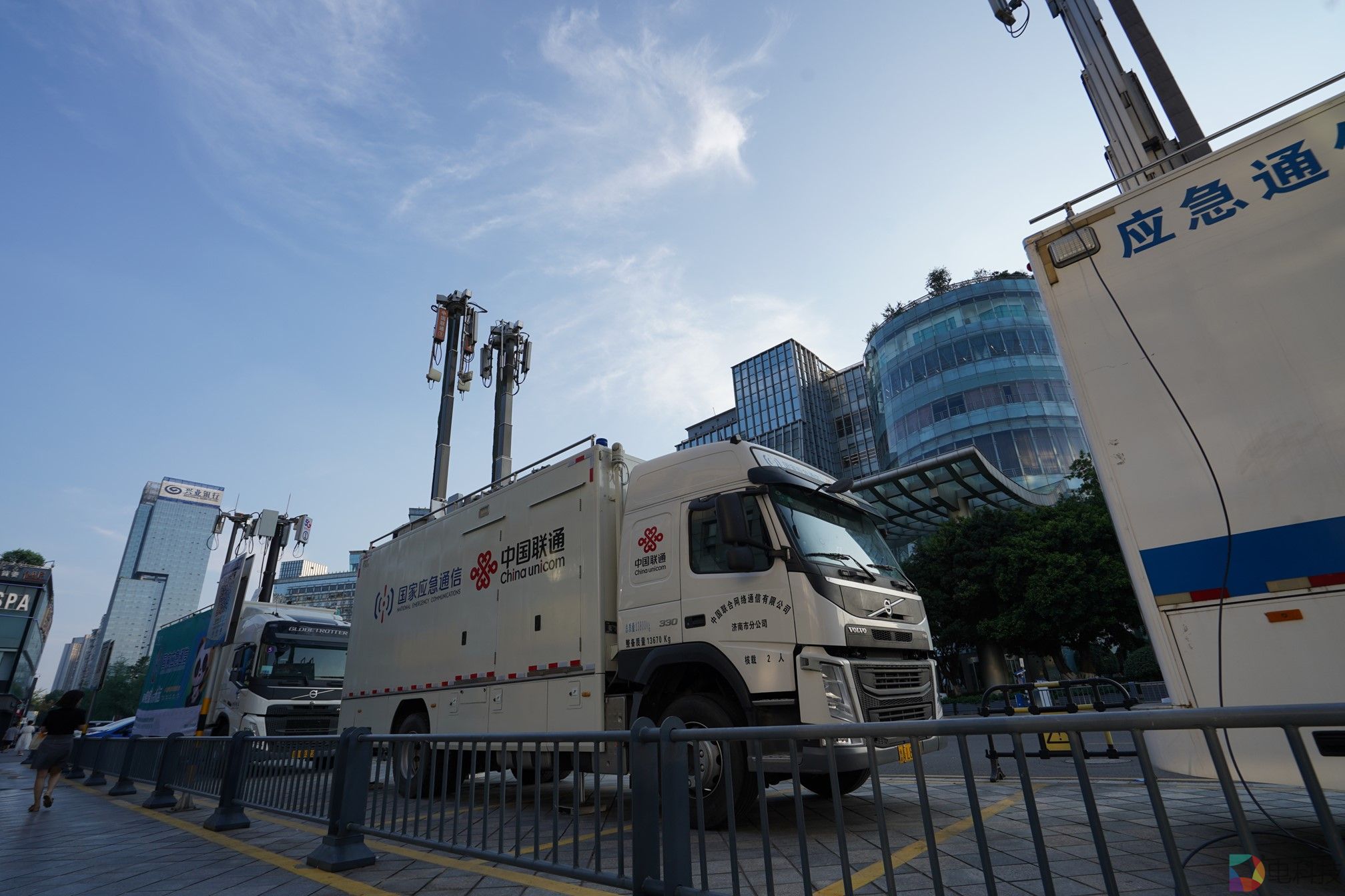 以蓬勃动力“联通”智慧之城 以青春之我守护青春之城