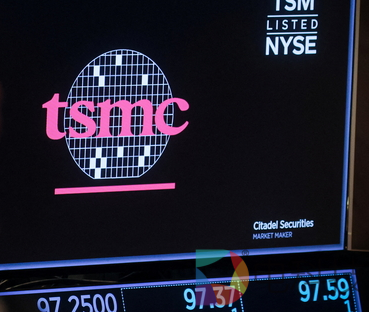 美国人的玻璃心破防了，台积电：五百员工赴美，不抢当地工作机会