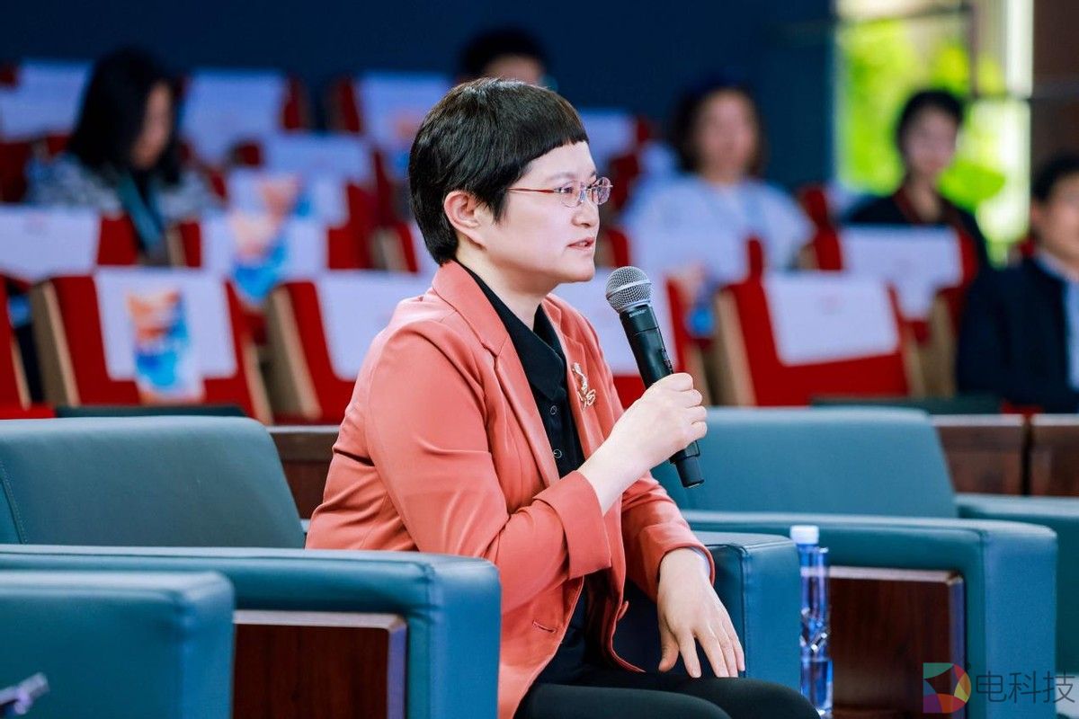 中国疾病预防控制中心何丽