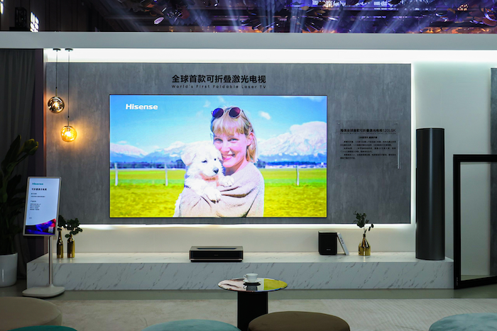  2023年创新消费四件套：激光电视、嵌入式冰箱、集成灶、厨房空调