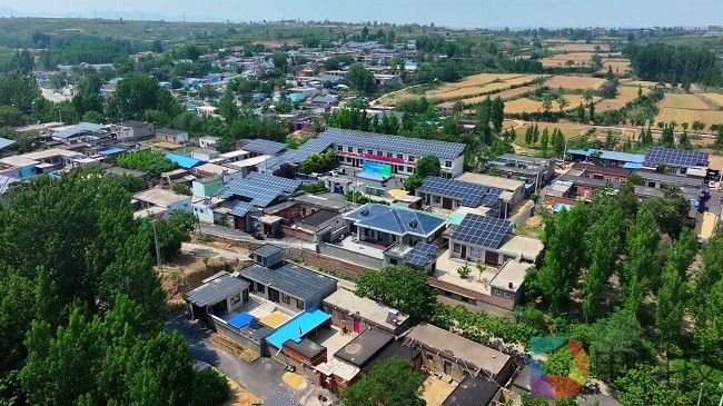 绿电进村暖人心 阳光新能源点亮乡村美好图景