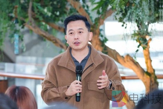 全新荣耀WIN系列正式揭晓，“年度电竞夯机”即将发布！