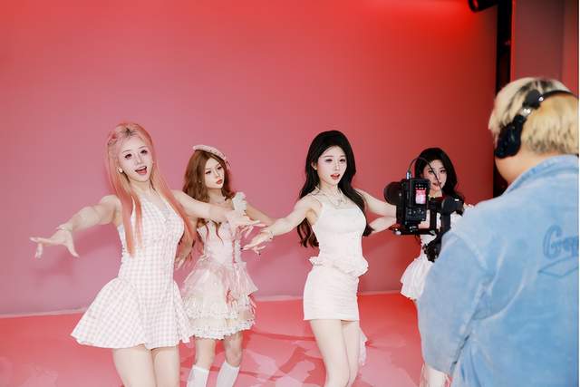 “佳直播”携手宝宝秀再启新程，规模化复制“明星感”团播