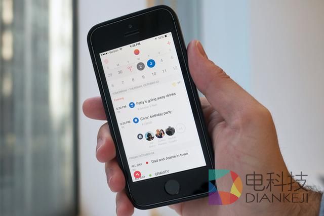 纳德拉砸钱给微软买未来：连收两家公司