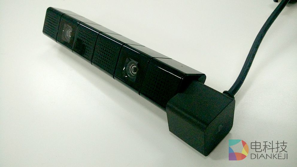 PS4,XBOX ONE，比较