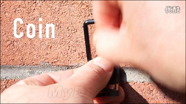 苹果手表蓝宝石屏实测：太凶残