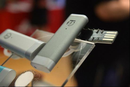 可以在你生病时通知医生的蓝牙耳机