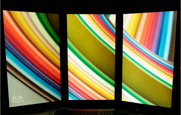 12K分辨率！Fury X、Titan X又打起来了