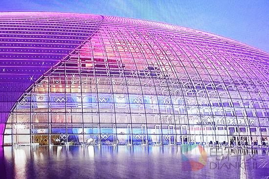 OLED电视显示图像