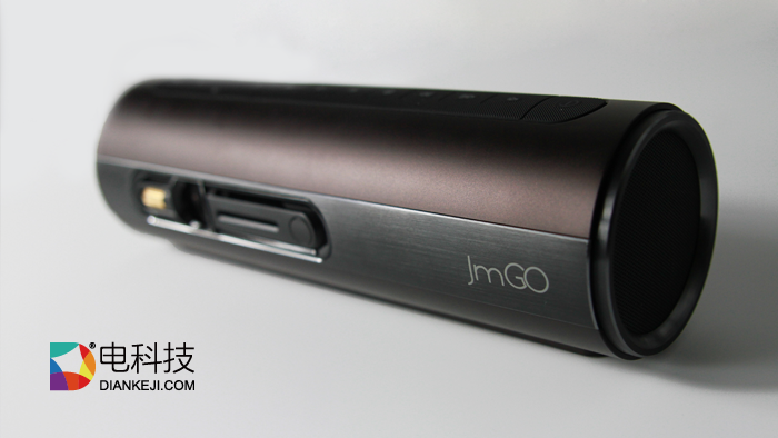 黄晓明家的坚果投影仪P1 颜值敢拼Angelababy？