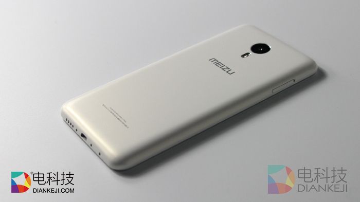 旗舰配置民主价格 年度最具性价比手机魅蓝Metal评测