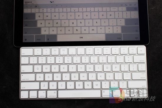 与实体键盘等大的虚拟键盘