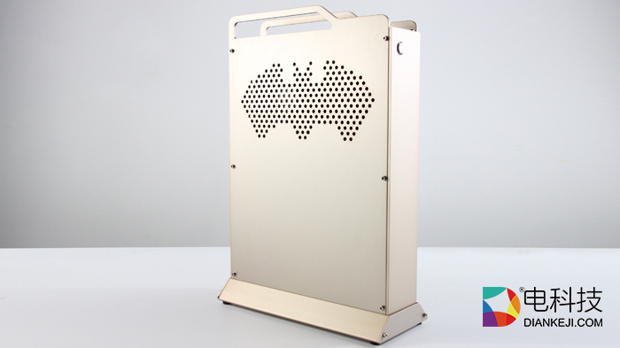 全能家庭娱乐中心 劳拉独角兽家用娱乐主机首发评测