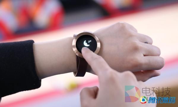 荣耀手环Zero SS版本评测：外观别致 细节需优化