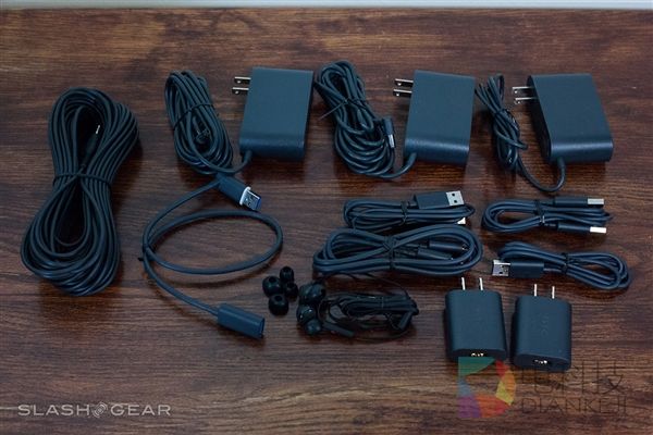 全球最贵VR！HTC Vive开箱：做工精湛