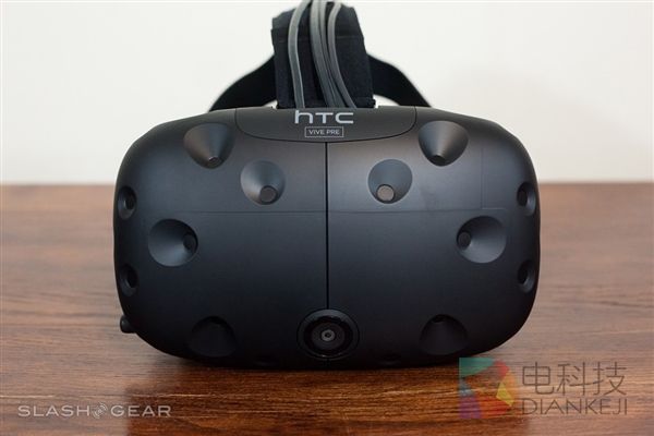 全球最贵VR！HTC Vive开箱：做工精湛