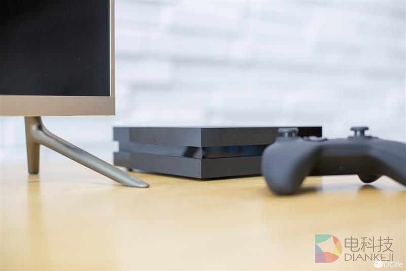 第一款国产主机！战斧F1游戏机体验：太嫩