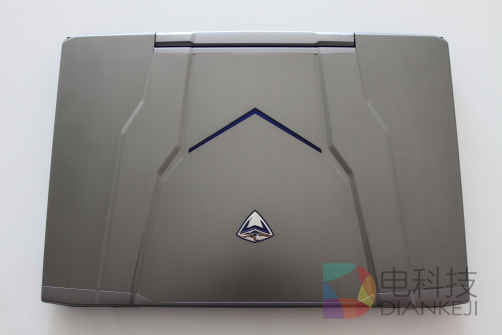 外观至上 性能强劲 机械师F117游戏本评测