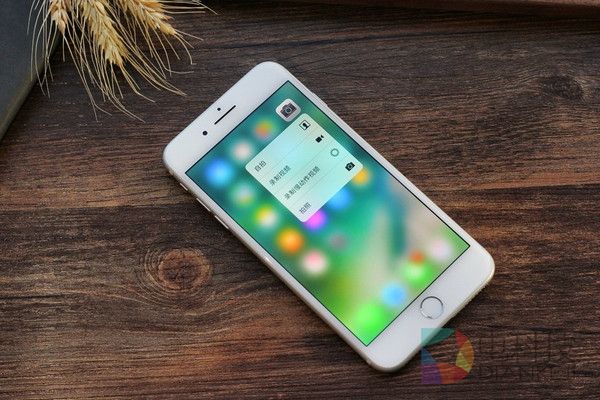 史上最棒的显示屏？iPhone 7屏幕深度解析