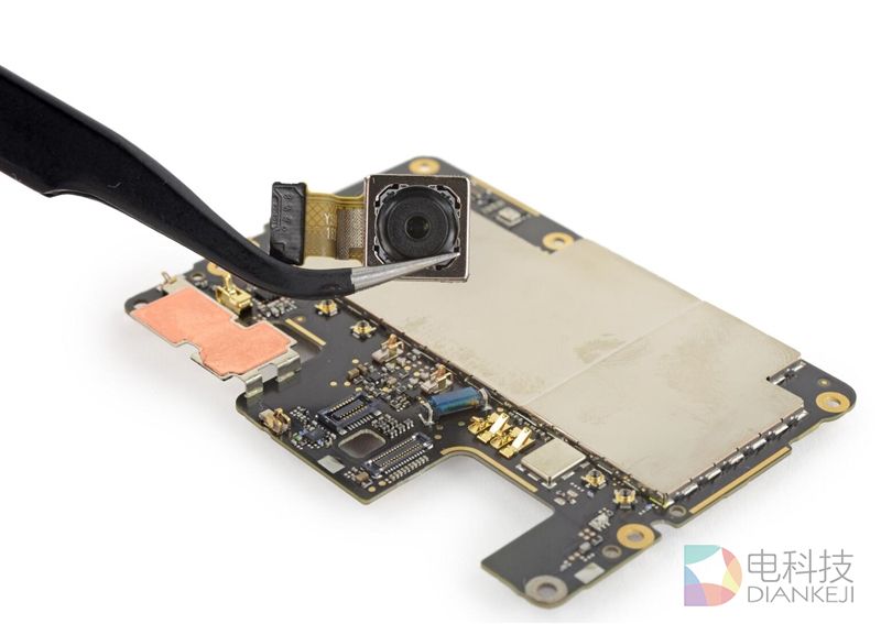 谷歌Pixel XL完全拆解：屏幕一下就废了&hellip;&hellip;