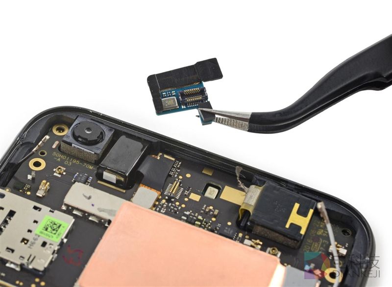 谷歌Pixel XL完全拆解：屏幕一下就废了&hellip;&hellip;