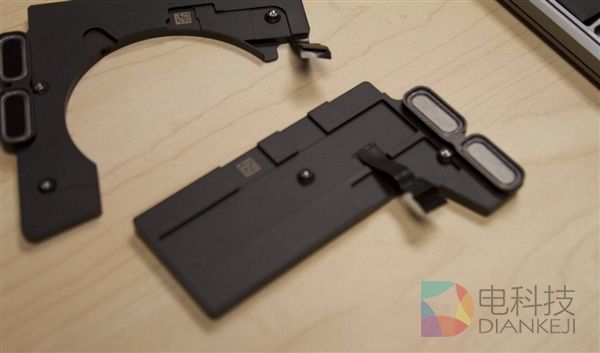 无TouchBar版MacBook Pro拆解:SSD可更换