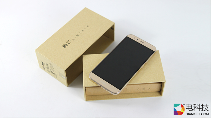 华为麦芒4评测：96％京东好评凭什么