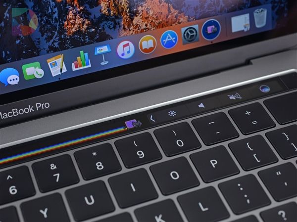 苹果高管回应新MacBook Pro续航问题：建议用户阅读说明书