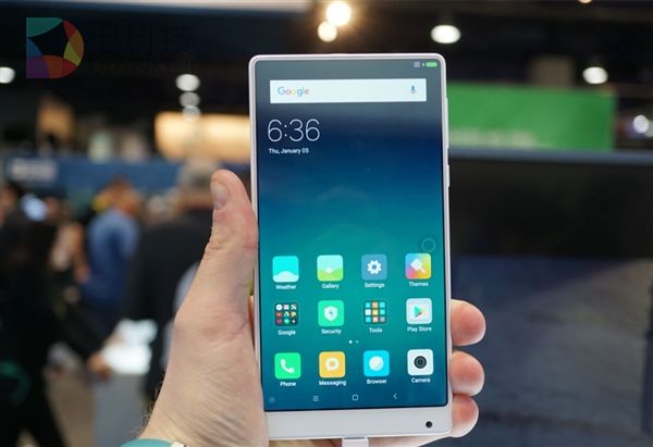 小米MIX白色版美国首发 老外为什么不买账？