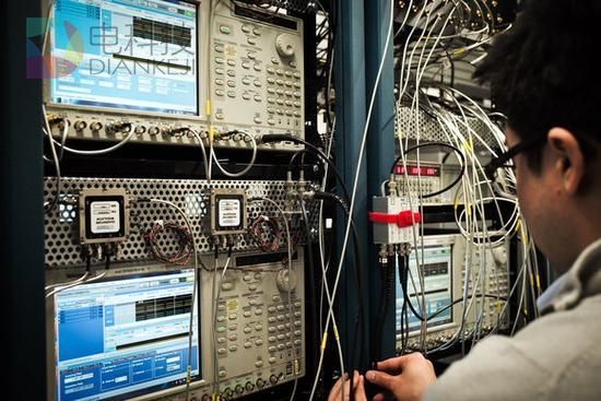 IBM公布50量子位计算机Q 秒杀所有传统电脑