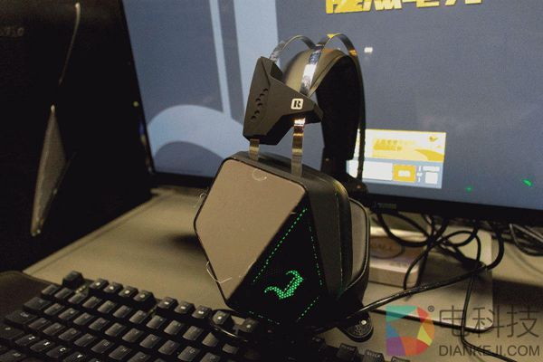 周杰伦投资网吧上机实测：VIP每小时300元