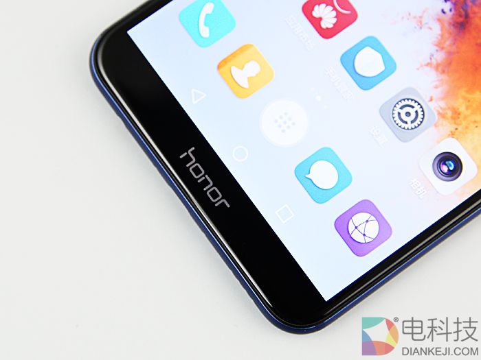 荣耀畅玩7X体验：全面屏双摄+全系4G运存 打造终极千元旗舰