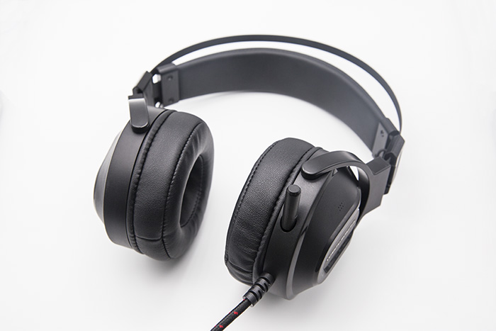 雷神沙漠风暴H71游戏耳机：吃鸡法宝 作用堪称八倍镜