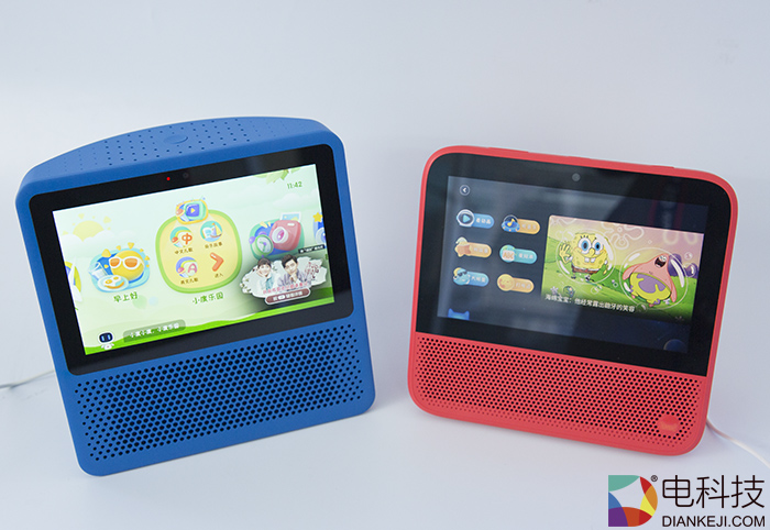 天猫精灵CCL对比小度在家1S，带屏智能音箱背后谁更强