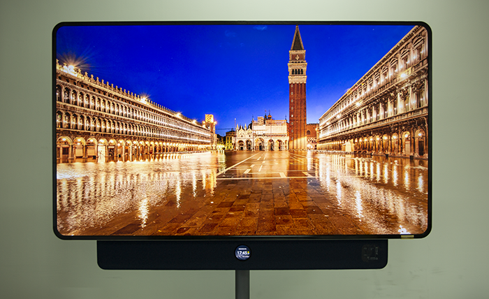 TCL·XESS旋转智屏：横竖两相宜，是电视更是55吋超大屏“手机”