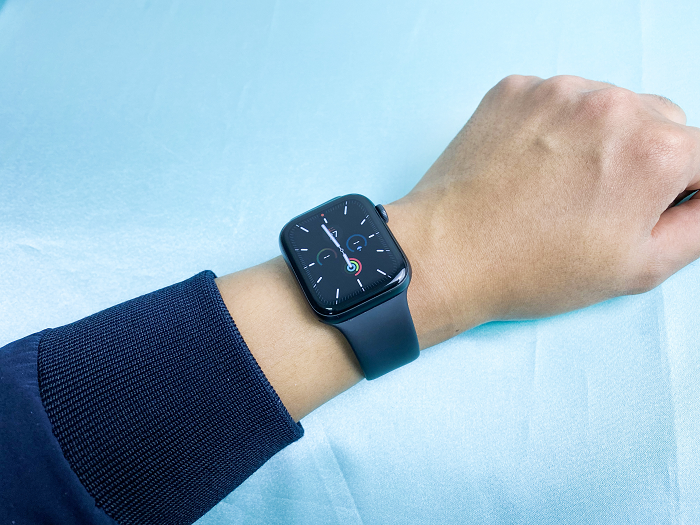 Apple Watch SE值不值得买？得先问问Series 5