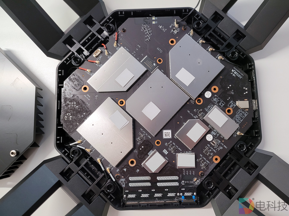 小米路由器AX9000