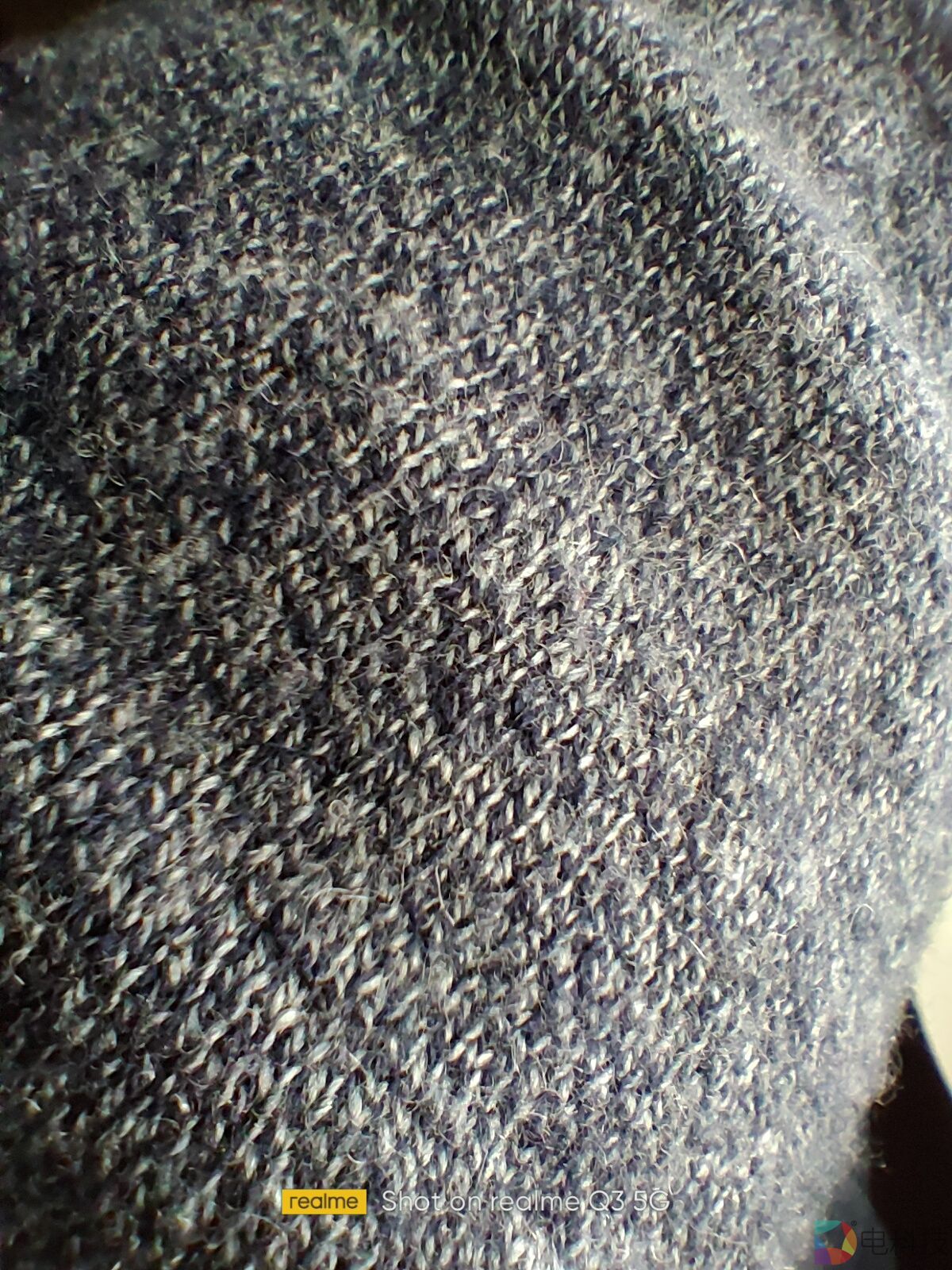 realme真我Q3样张