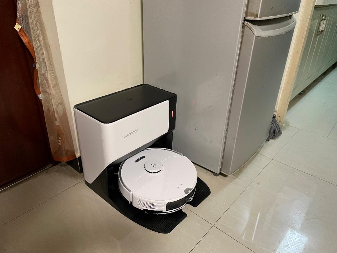 石头自清洁扫拖机器人G10:自动回洗,解放双手,你只需按下开始