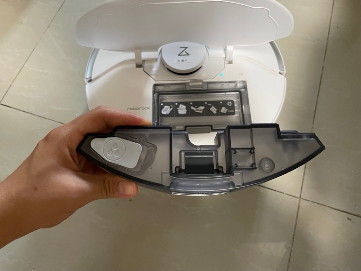 石头自清洁扫拖机器人G10:自动回洗,解放双手,你只需按下开始