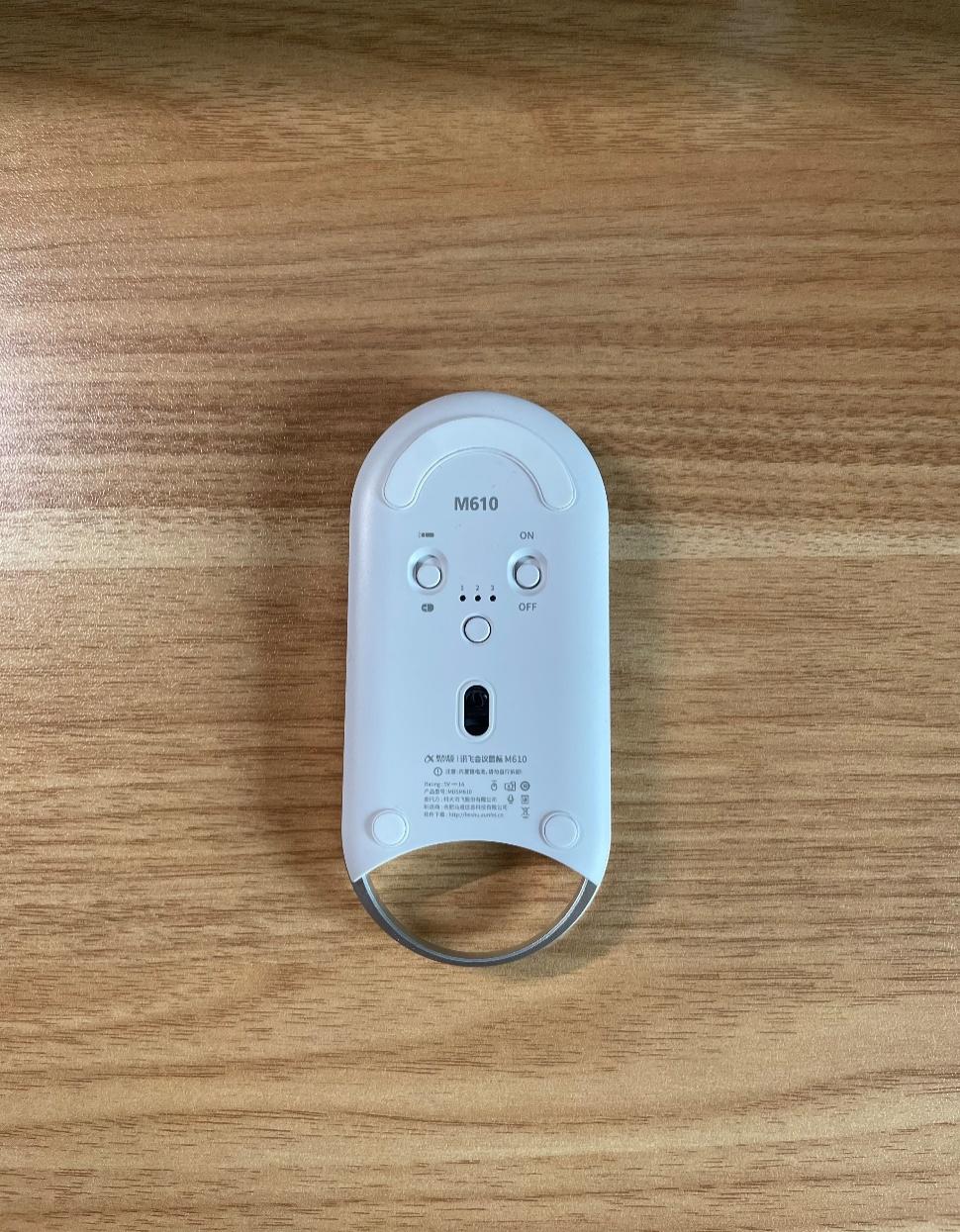 讯飞会议鼠标M610背面